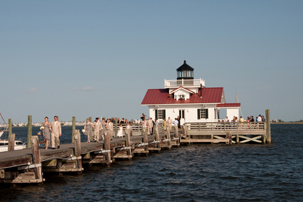 roanoke-island-lightohuse-outer-banks-nc-600x400-001.jpg